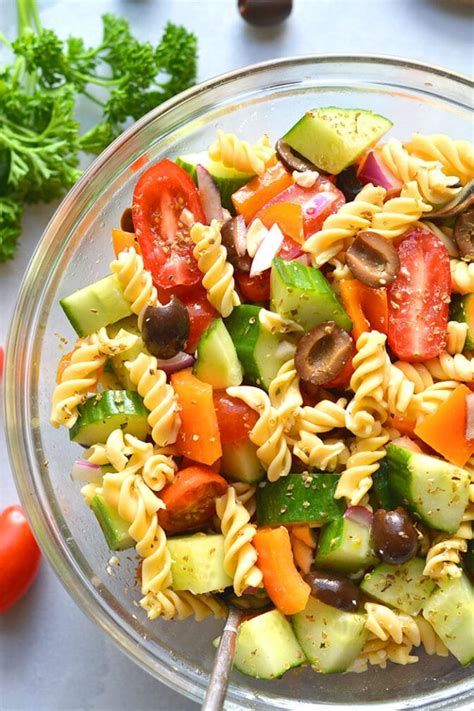 Low - Calorie Pasta Salad bowl